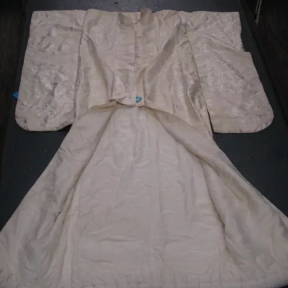 VINTAGE white/white pure silk brocade KIMONO mint! - Picture 6 of 8